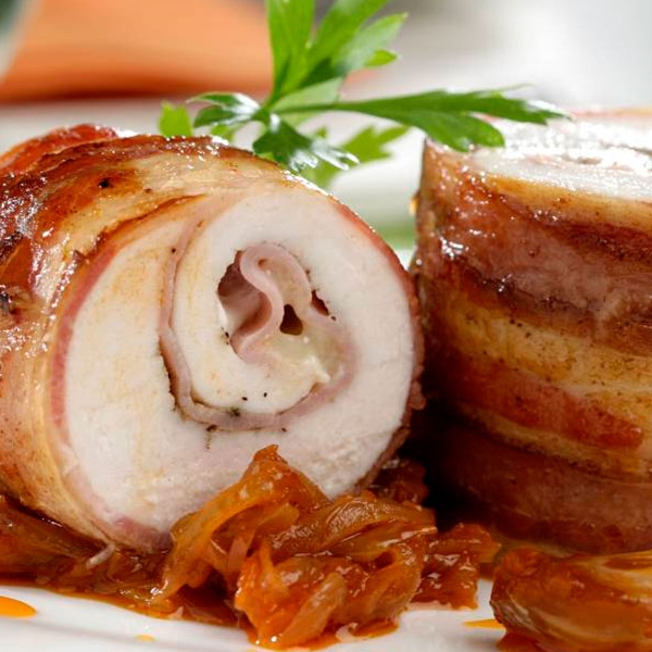 Pechuga Rellenas ( Jamón, Vegetales y Camarones)